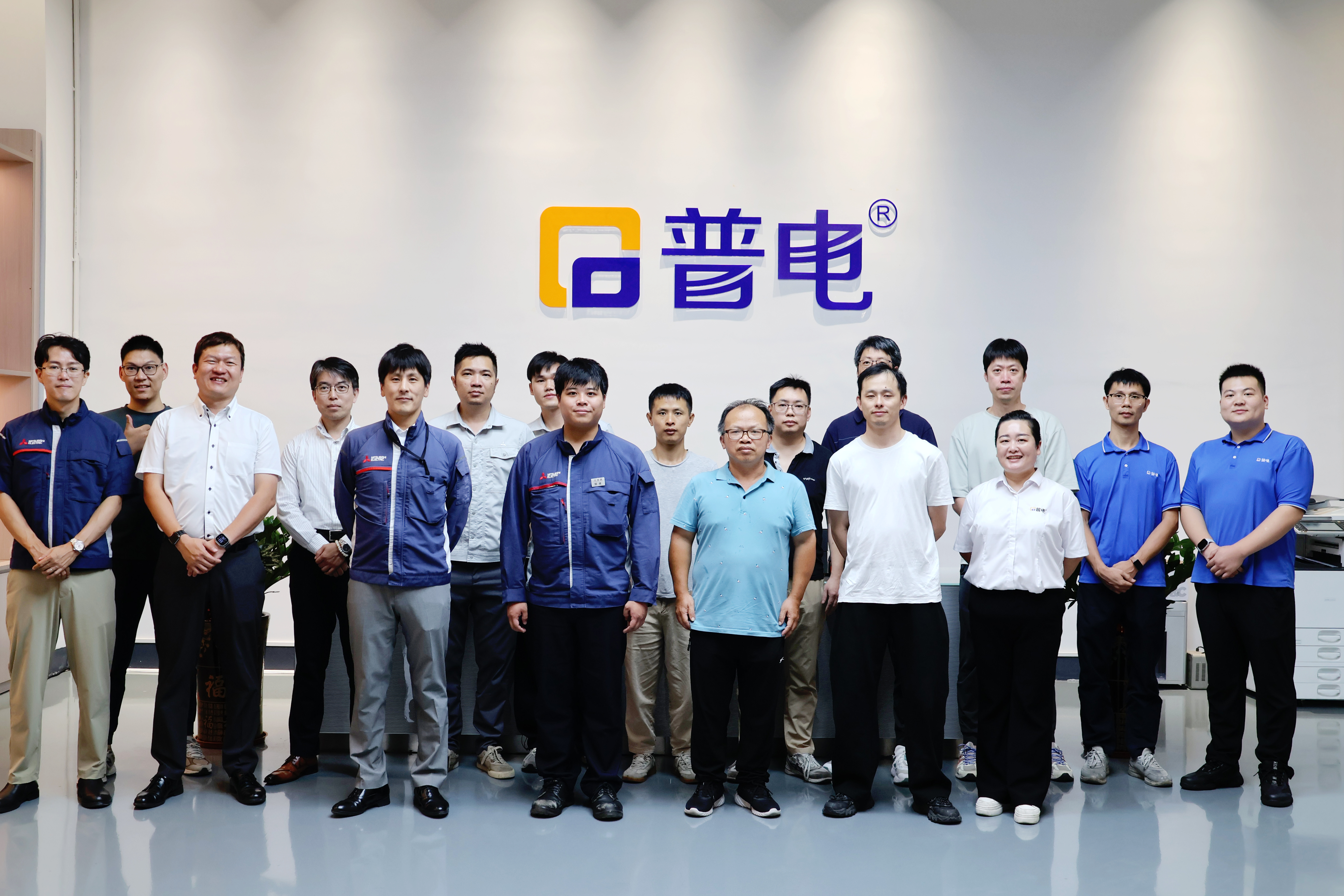 Делегация Mitsubishi Electric посетила PDKJ для обмена технологиями сварки